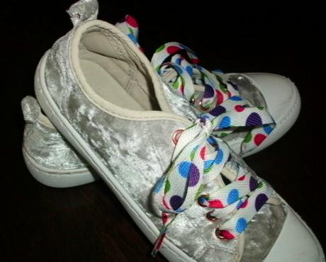 Tenisky s novými šnúrkami - veľ. 38, 38