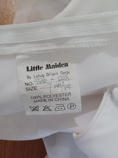 Šaty na prvé sväté prijímanie alebo svadbu, 134