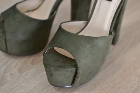 Khaki sandále 37, 37