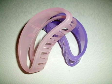 2 štipce do vlasov v pastelových farbách,