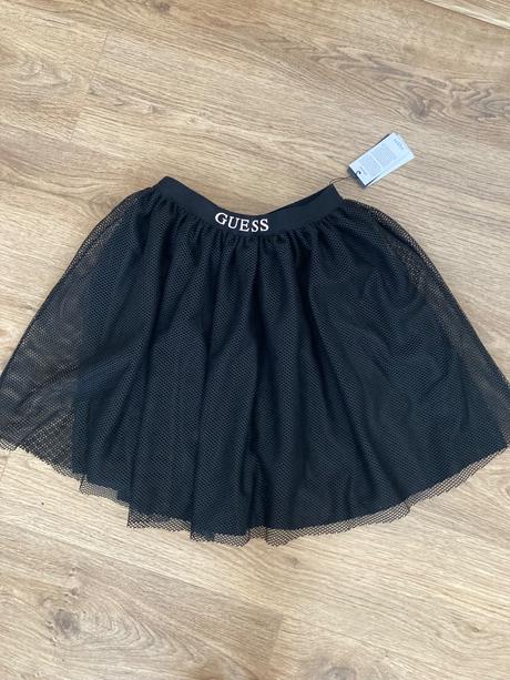 Sukna guess, guess,xs