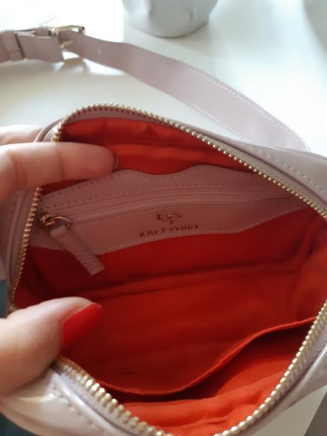 Ľadvinka  katy perry, 