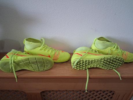 Halovky a turfy rovnaké cislo nike mercurial, nike,37