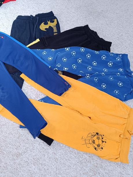 Balík tepláky 134, 122–134