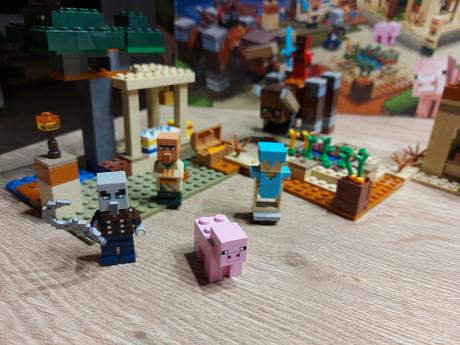 Lego minecraft  - nájazd zlodejov, 