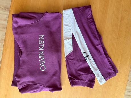 Amarantova mikina ck, calvin klein,158