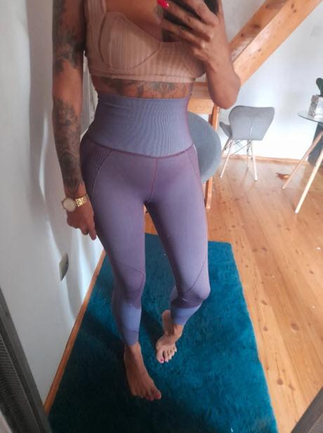 Krásne formujúce legíny značky oysho, pc 40 eur, s