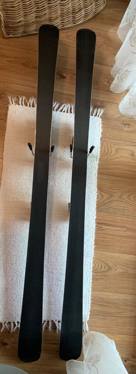 Predaj sada lyže+lyžiarky+palice (pre veľ. nohy 39, salomon,160-169 cm
