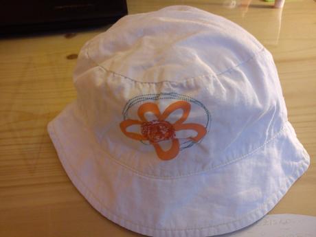 Klobúčik s kvietkom, 50