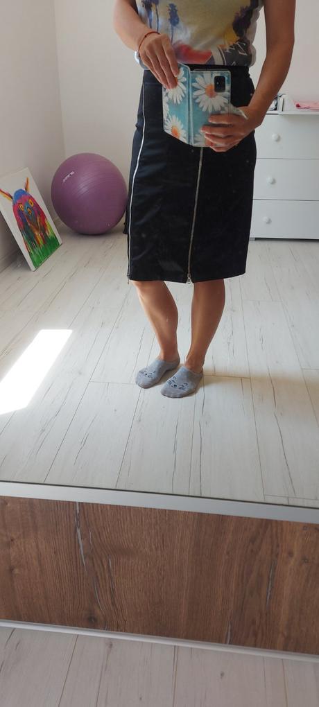 Sexi saténová sukňa so zipsami, s