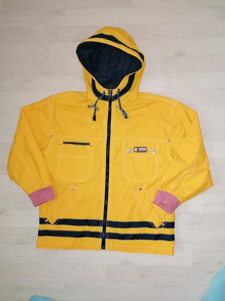 Vodeodolná a vetruvzdorná bunda, 140