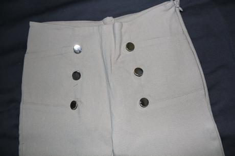 Béžové nohavice, 146