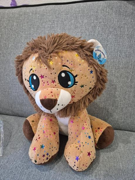 Plyšák levík z dm, 