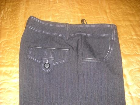 Minimálne nosený,veľmi dobrý stav, 38