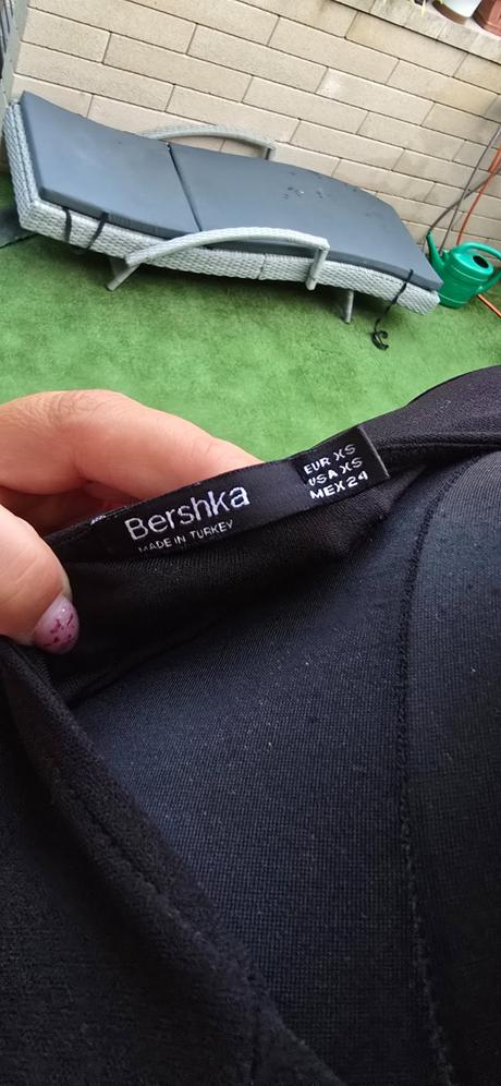 Cierno červený overal, bershka,xs