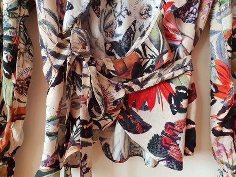 Dámska blúzka s volánmi, h&m,36