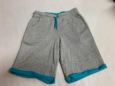 Teplákové šortky, 152