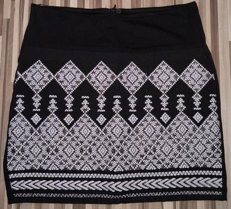 Pekná nenosená sukňa, h&m,s