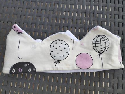 Korunka meniaca farbu,