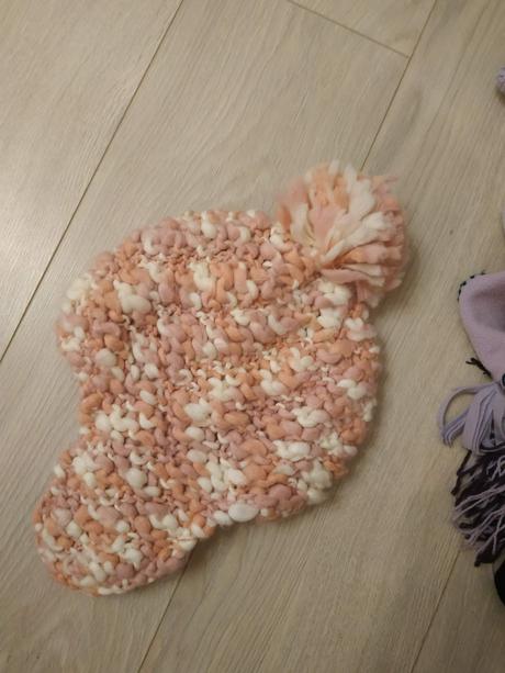 Čiapka + návleky na ručičky, veľkosť do 128., 104