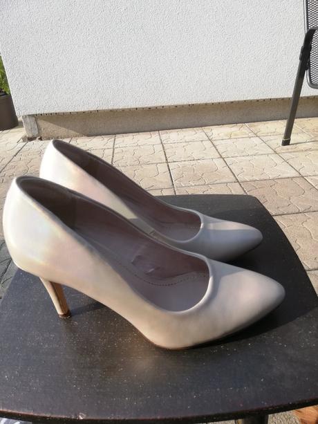 Zaujímavé lodičky, 37