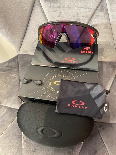 Oakley giro d italia, 