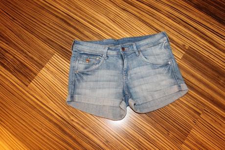 Dámske kraťasy h&m v. 40, h&m,40