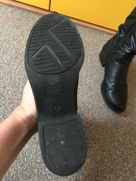 Kotnikove čižmy, clara barson,35