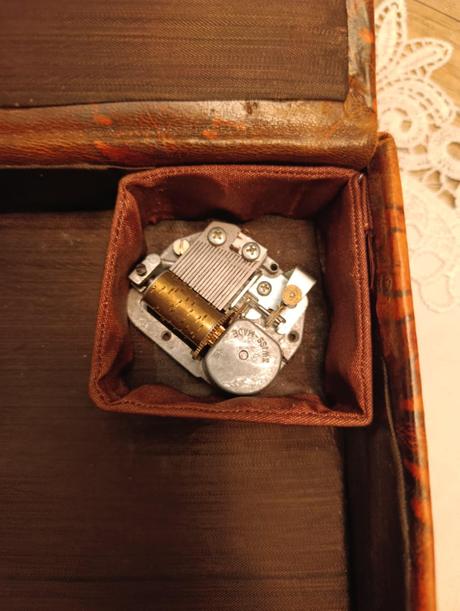 Hrajúca šperkovnica, 