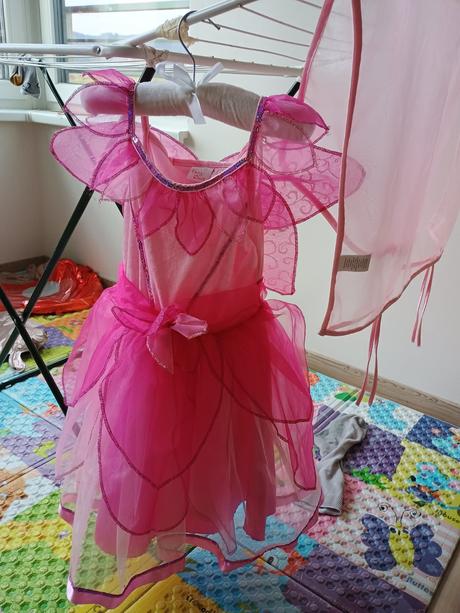 Šaty ala motýlia vila, 