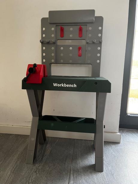 Pracovny stol bosch, 