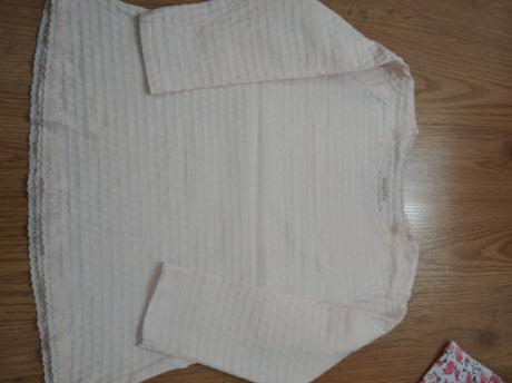 Dievčenské tričká, 98