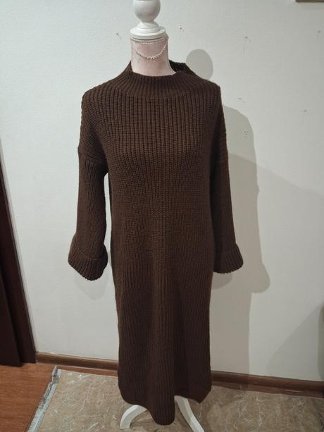 Pletené šaty, 