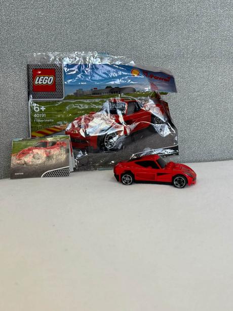 Lego červené auto, model 40191, 