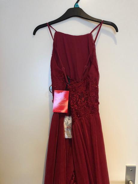 Spoločenské saty, 38