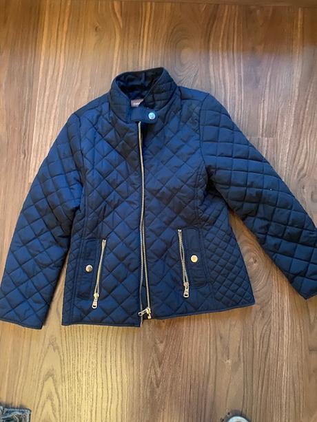 Dievcenska bunda, reserved,140