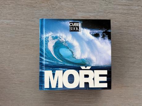 Kniha more,