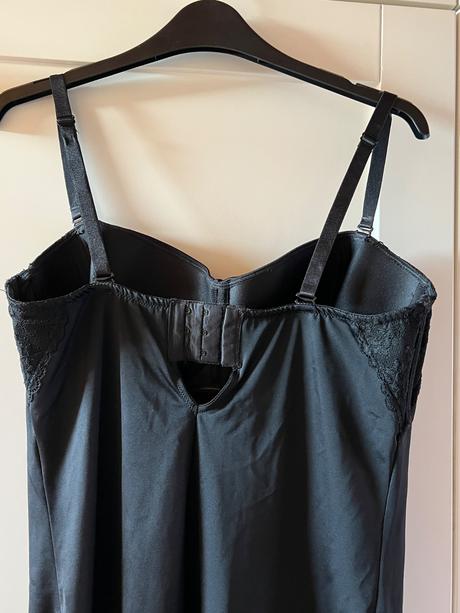 Sťahovacie spodné šaty 85c, f&f,85c