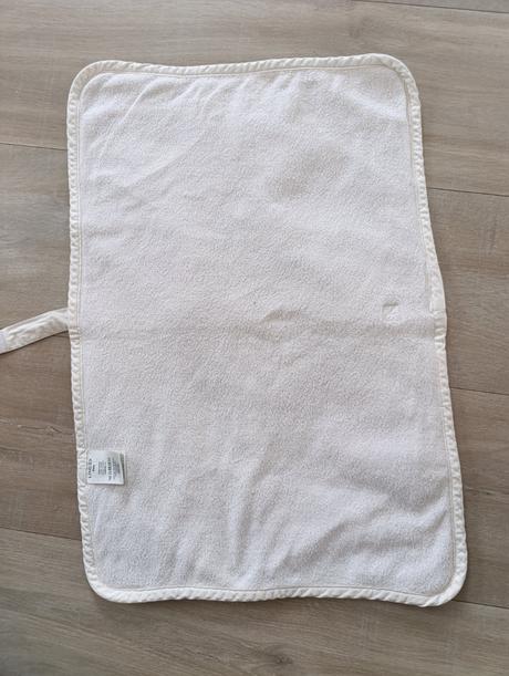 Lindex prebaľovacia podložka, 