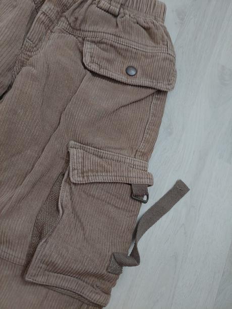 Podšité menčestráky č.134, 134