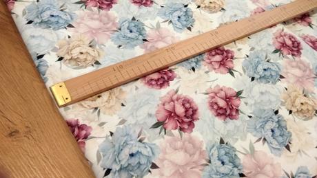 Úplet - pivónie - cena za 10 cm,