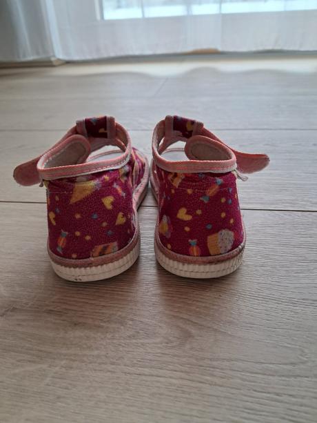 Papučky manik, manik,28