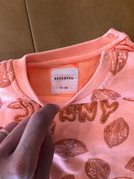 Mikinka, reserved,62