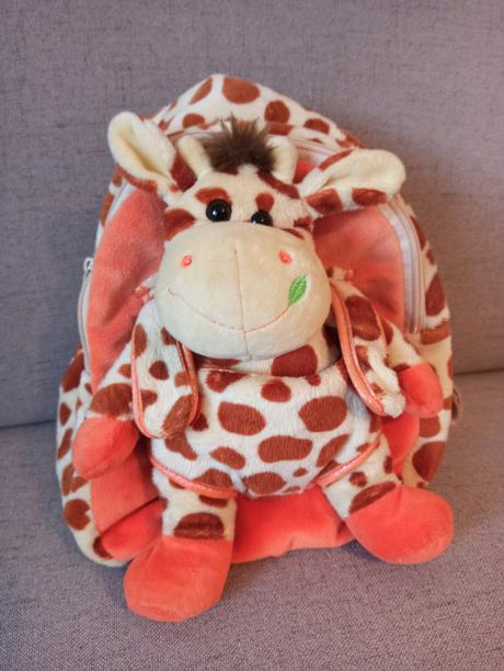 Ruksak s plyšákom,