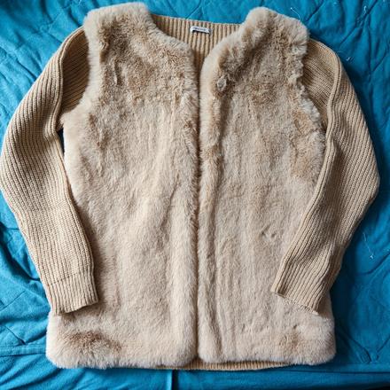 Teplý sveter s kožušinou, l