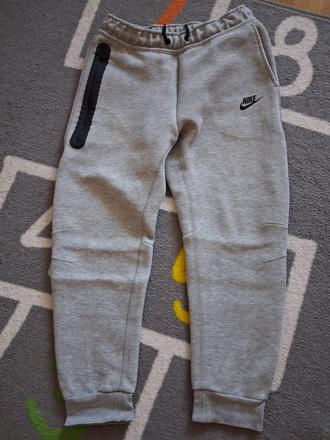 Nike techfleece tepláky, nike,158