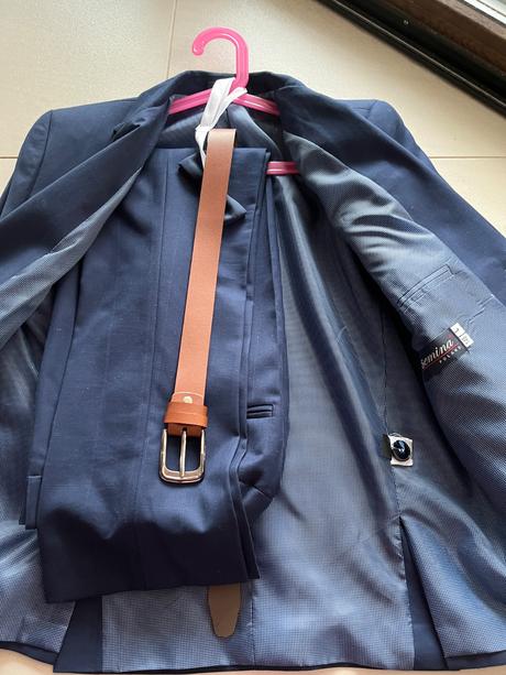 Úžasný oblek, 146