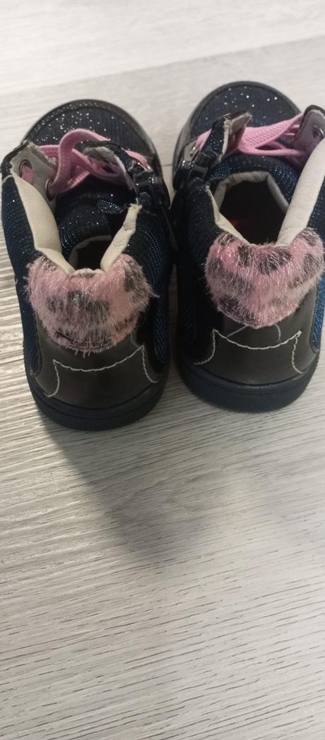 Predám prechodné topánky, nelli blu,23