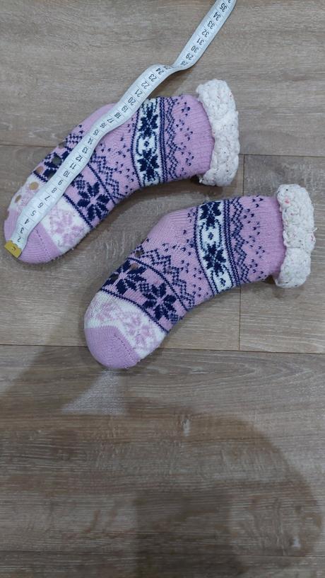 Teplé ponožky, 29