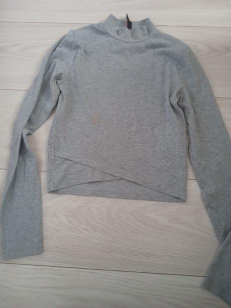 Balík oblečenia, s